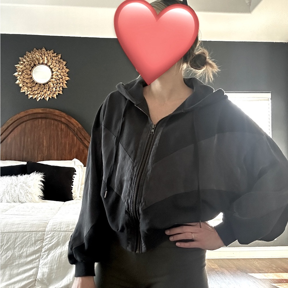 Black cropped zip up jacket